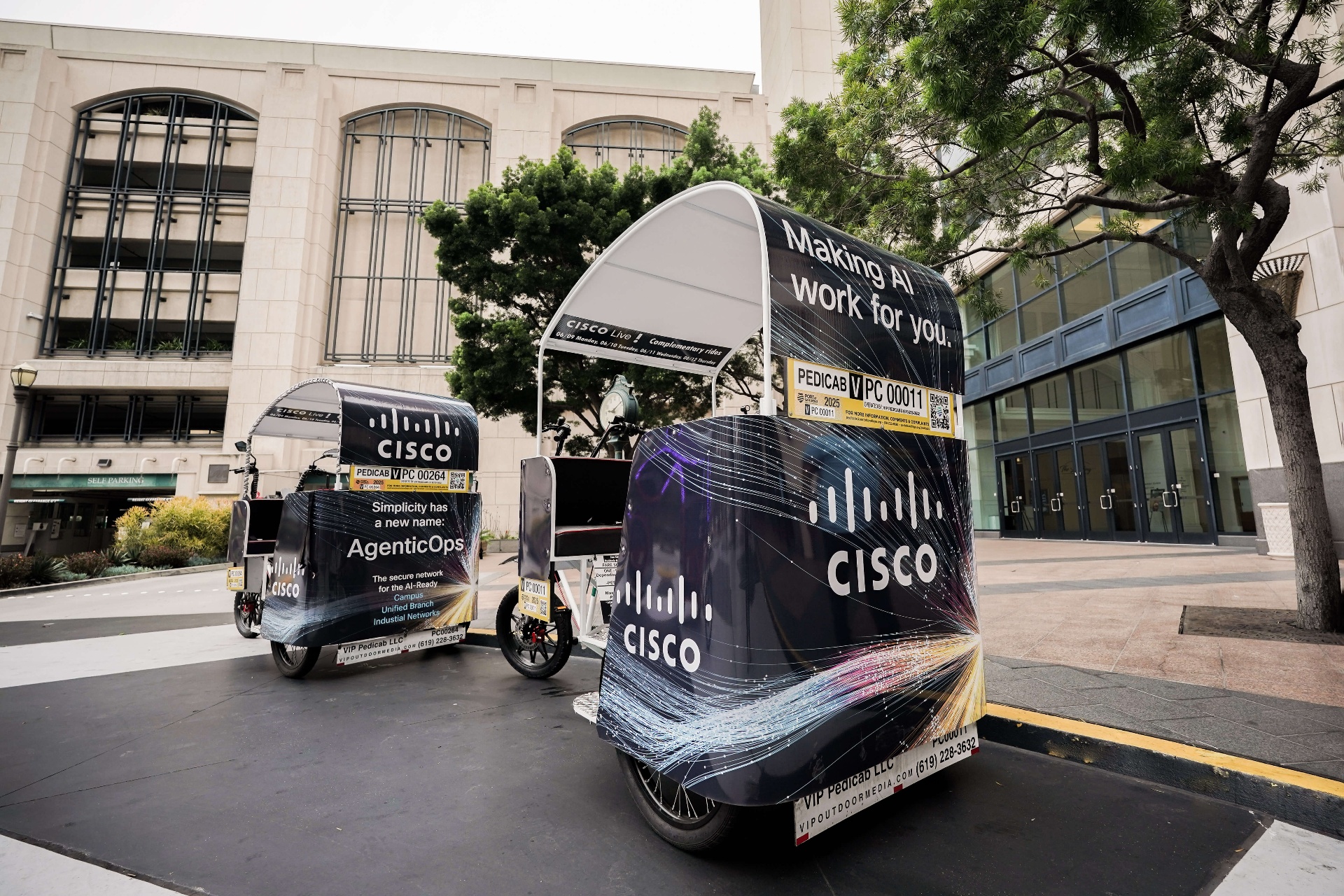 7 Benefits of Pedicab Advertising That Outperform Traditional OOH